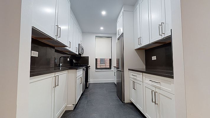 1st image of 10 W 65th St #6K
