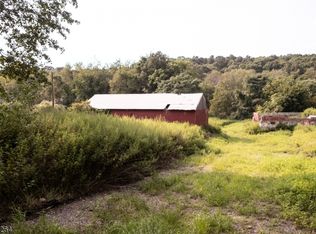 117 Statesville Quarry Rd, Lafayette, NJ 07848