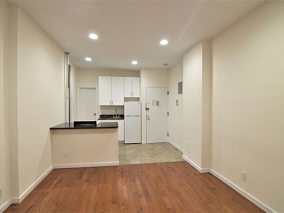 2nd image of 206 E 6th St #6B