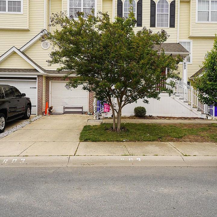 1st image of 603 Rosemary Dr