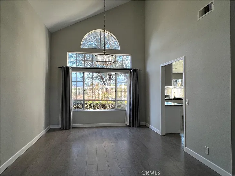 2118 Camino Largo Dr — Photo 3