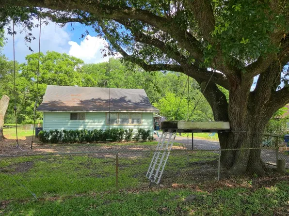 370 N Meeker Rd, Beaumont, TX 77713