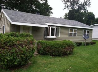 6042 Oakpoint Rd, Jackson, MI 49201