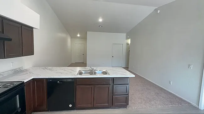 3807 S Sol Dr — Photo 6
