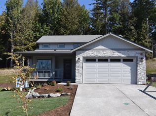 1152 Brookstone Dr, Bellingham, WA