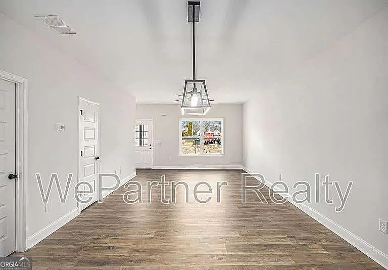 136 Crest Pointe — Photo 5