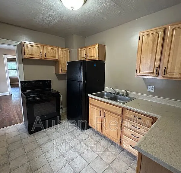 5405 Harrison St #2F — Photo 12