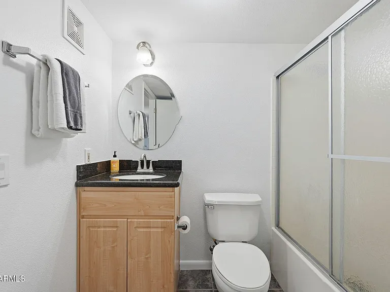 1005 E 8th St #2003 — Photo 17