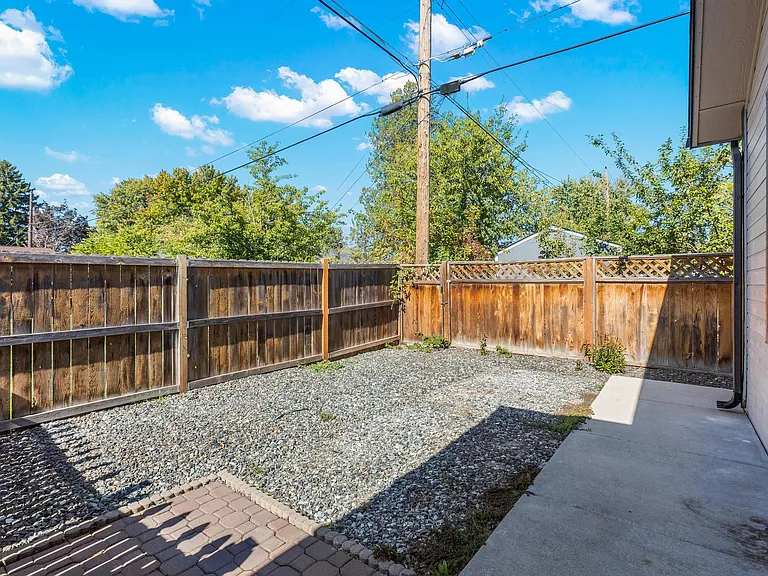 703 S Phillippi St #3 — Photo 13