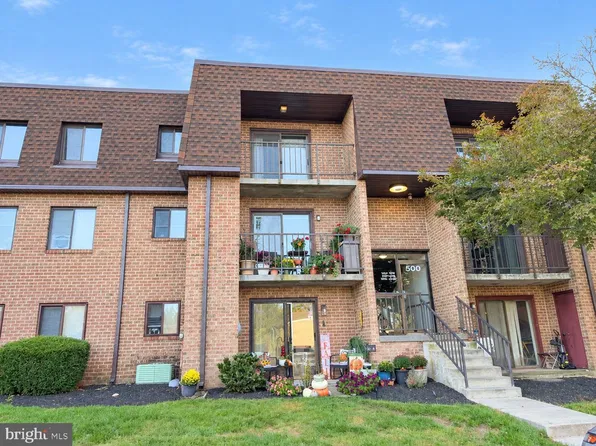 524 Valley Dr #524, West Chester, PA 19382