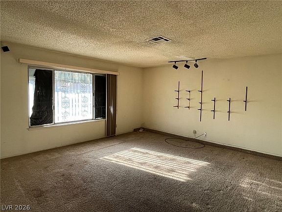 5th image of 5632 Latigo St