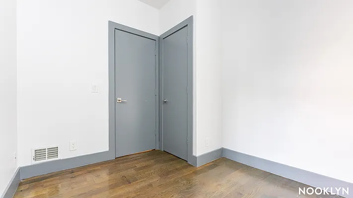 Rented by Nooklyn NYC LLC | media 11