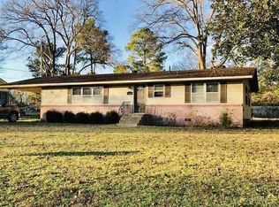 1800 Sylvia St, Arkadelphia, AR 71923