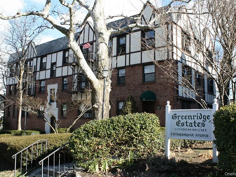 11 Greenridge Ave #D5 — Photo 1