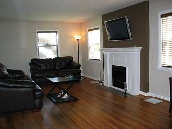 3rd image of 3807 Thornton Dr