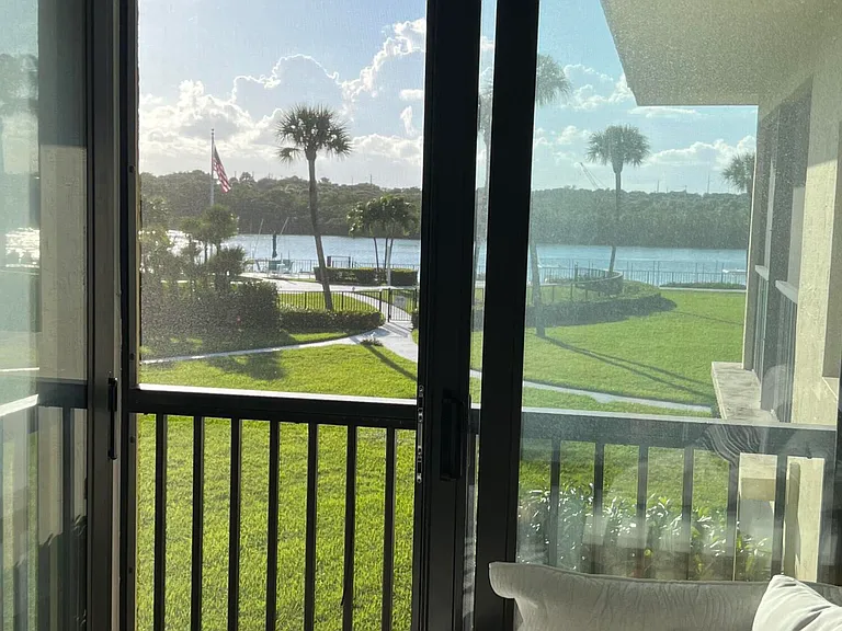 275 Beach Rd #B201 — Photo 9