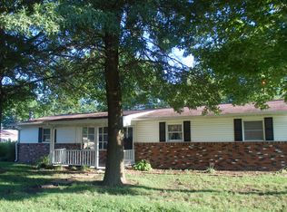 401 Cherry St, Gillespie, IL 62033