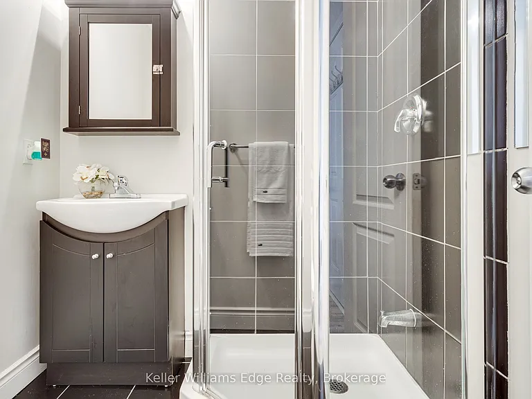 5080 Fairview St #8 — Photo 19