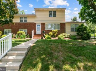 301 Roanoke Dr, Baltimore, MD 21228