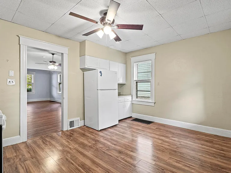 906 Grandview St #906 — Photo 10