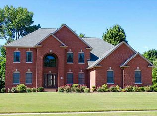 4416 Stone Creek Dr, Erie, PA 16506