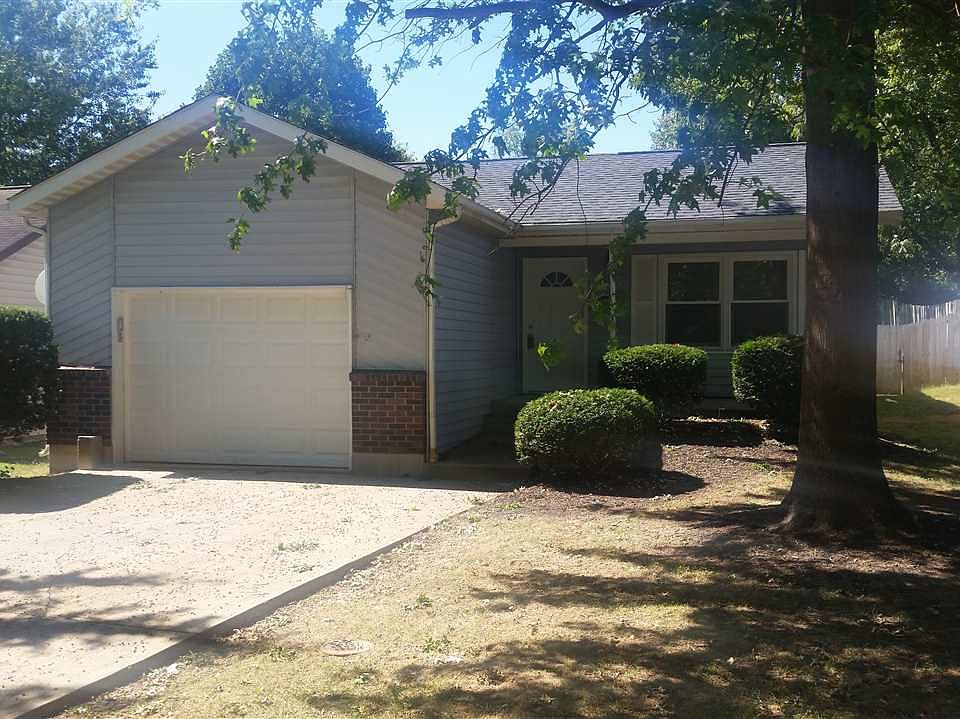 1st image of 1418 S Palmer Ave