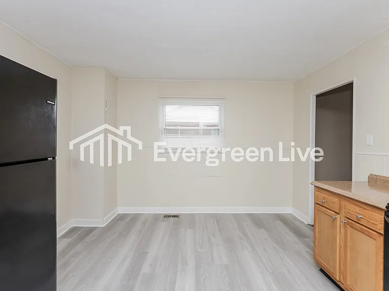 8892 Neptune Dr — Photo 6