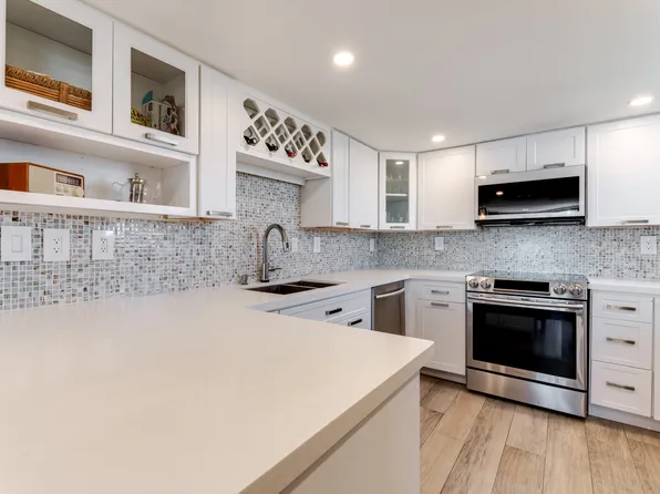 1901 Brickell Ave APT B1809, Miami, FL 33129