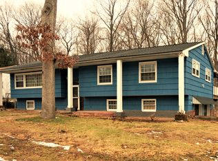 20 S Cherry Rd, Lake Hopatcong, NJ 07849