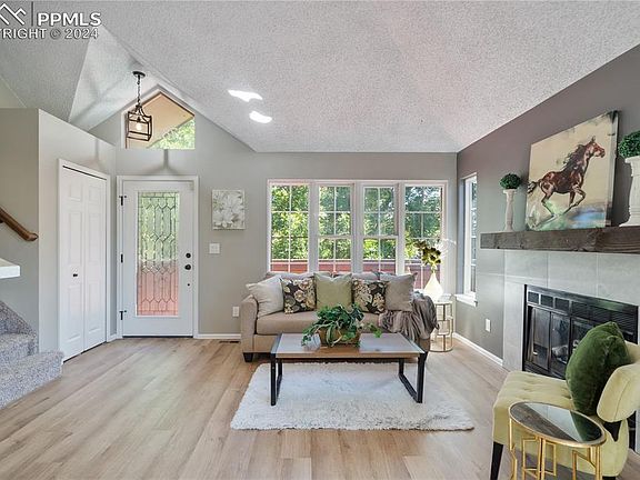 4th image of 7834 Brandy Cir