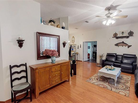 5th image of 1709 Sterling Silver Blvd