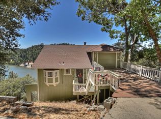 336 Delle Dr, Crestline, CA 92325