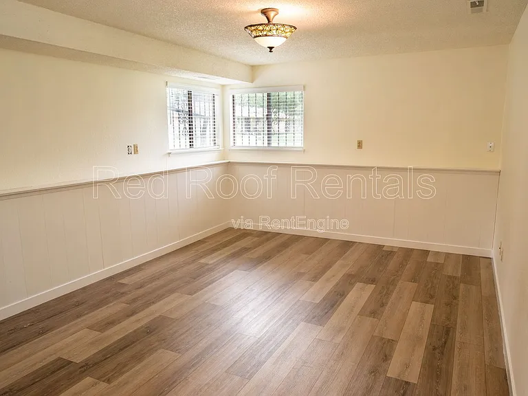 1418 Tule Lake Dr S — Photo 22