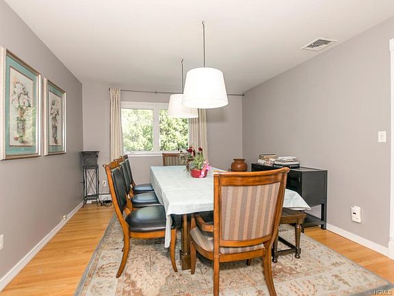 5th image of 38 Kingsley Dr