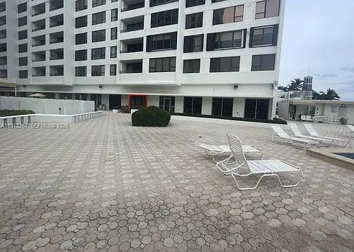 3505 S Ocean Dr #108 Photo 1