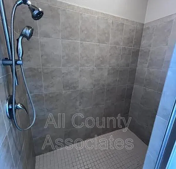 28724 Hanging Moss Loop — Photo 23