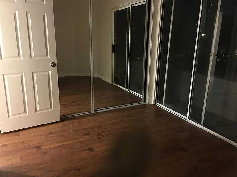 14615 Burbank Blvd #202B — Photo 11