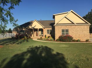 2185 Headrick Rd, Bessemer, AL 35022