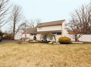16 Ridge Rd, Old Bridge, NJ 08857