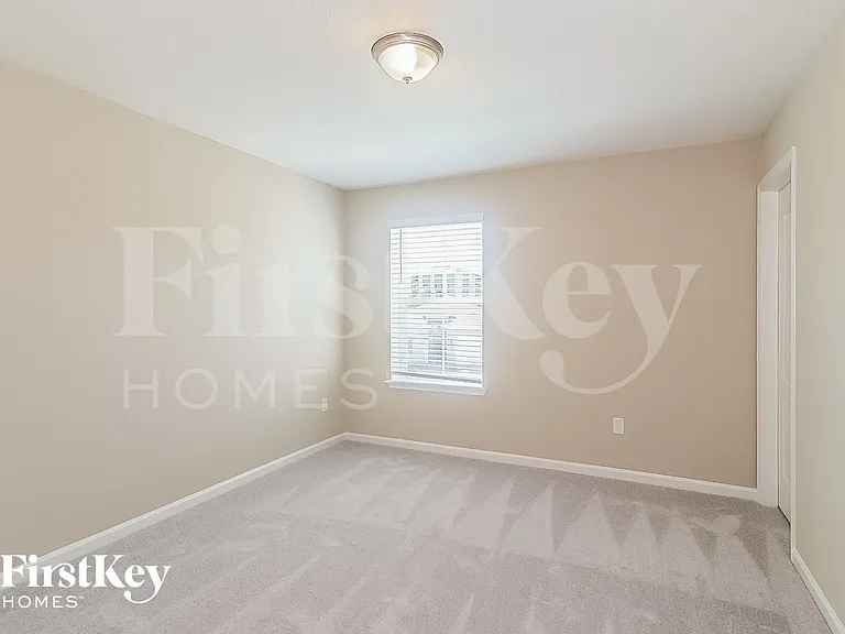 10142 Roman Ln — Photo 10