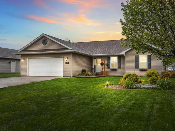 1564 Meadow Flower Ct, Neenah, WI 54956