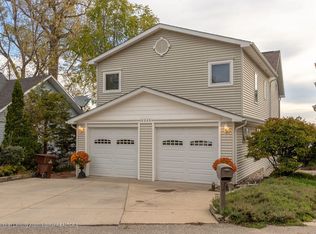 6060 Columbia St, Haslett, MI 48840