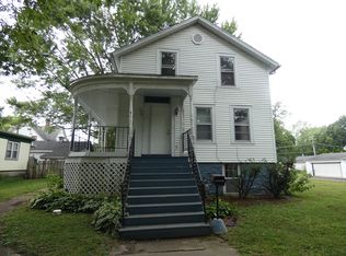 309 N Maple St, Momence, IL 60954