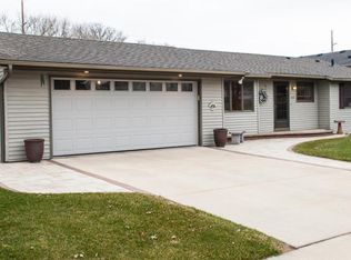 516 Meadow Run Dr SW, Rochester, MN 55902