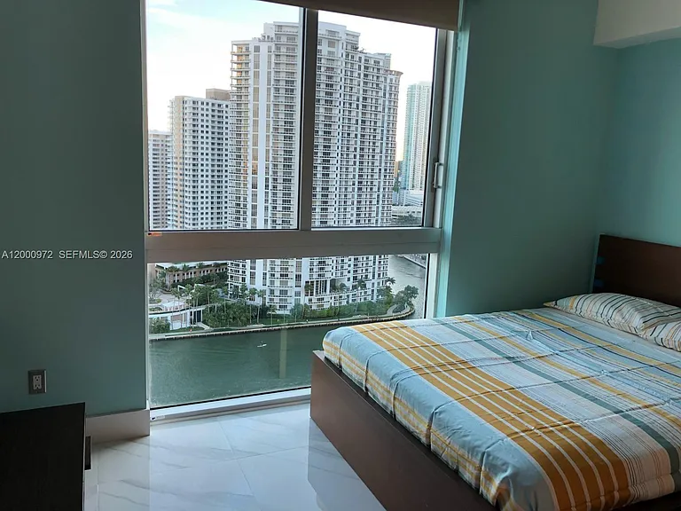 325 Biscayne Blvd #2523 — Photo 28