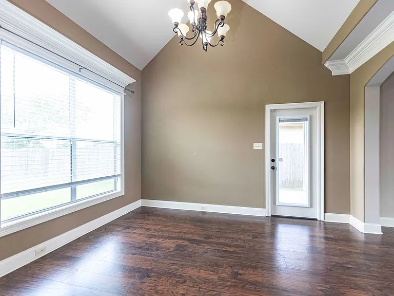 308 Forest Creek Dr #100 — Photo 6