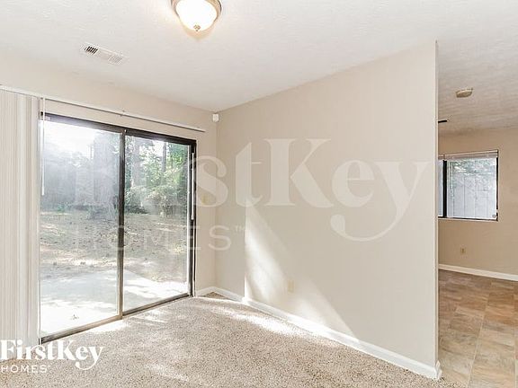 5th image of 5211 Scarbrough Ln