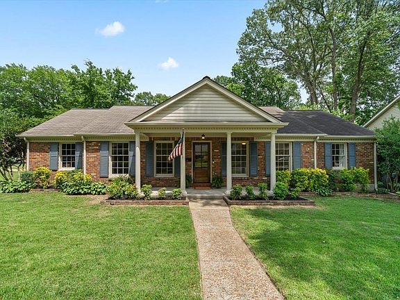 2nd image of 428 Elwood Ln