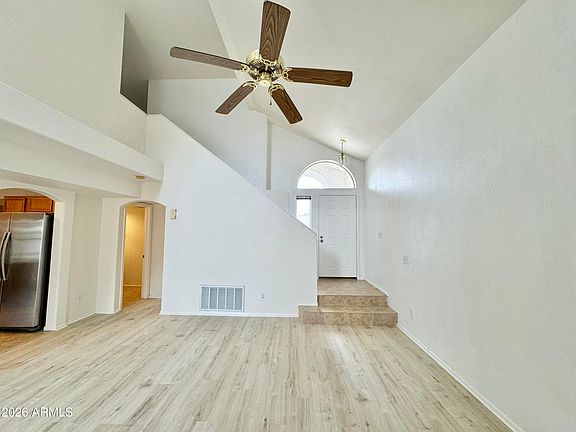 3rd image of 3040 E Wahalla Ln