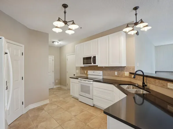 395 Frederick Cir, Hastings, MN 55033